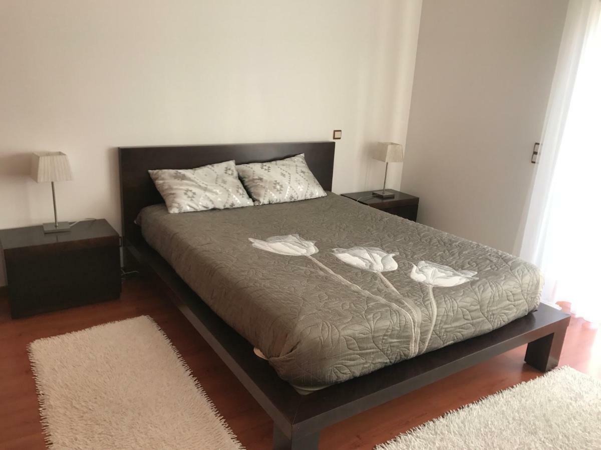 Apartamento Praia Sao Martinho Do Porto Bagian luar foto