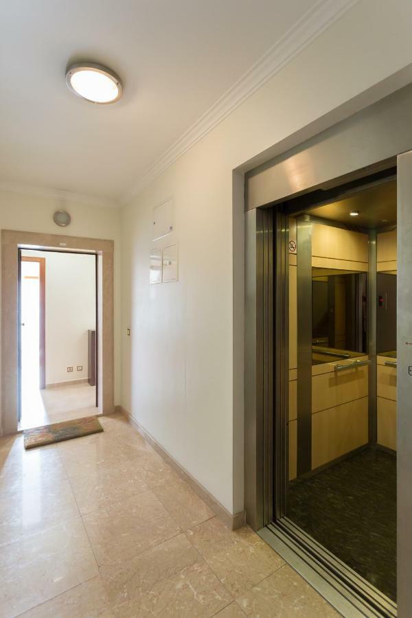 Apartamento Praia Sao Martinho Do Porto Bagian luar foto