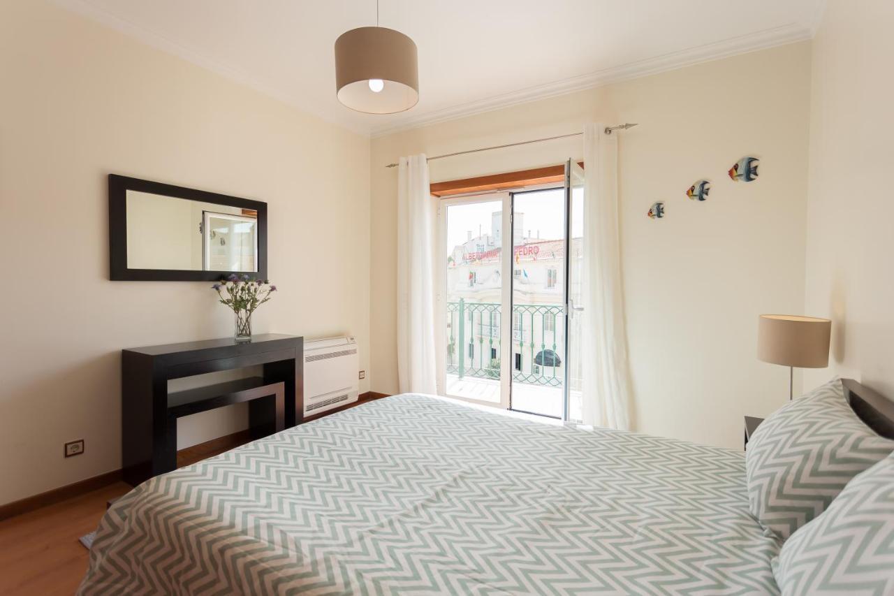 Apartamento Praia Sao Martinho Do Porto Bagian luar foto